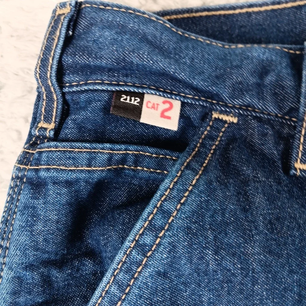 Carhartt FRB13-DNM Mens Flame Resistant FR Denim Dungaree Jeans 44x32 CAT 2 NWT